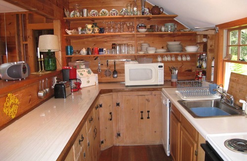 Hancock Point Cottage | Quiet cottage in the woods with private access to beach, shore views of Acadia.