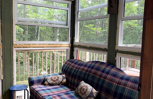 McKellar Cottage | Quiet Waterfront Cottage near Parry Sound