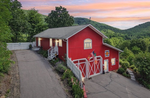 Fairview House | Red Barn Escape: Hot Tub, Fire Pit, Grill - Mountain Views Near Asheville!