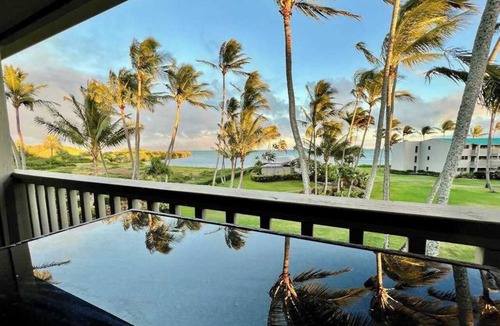 Ualapue Condo | Relax on a Shaded Lanai in an Ocean-View Condo with Pool & Cabana