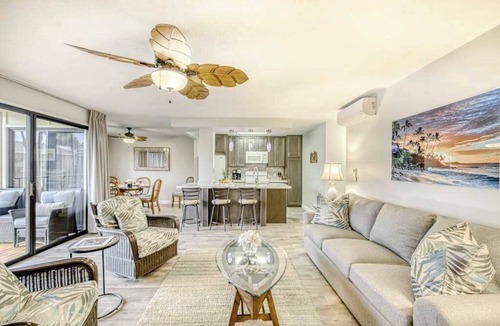 Hanamaulu Condo | Renovated Oceanfront Lihue Condo with AC, Lanai & Pool
