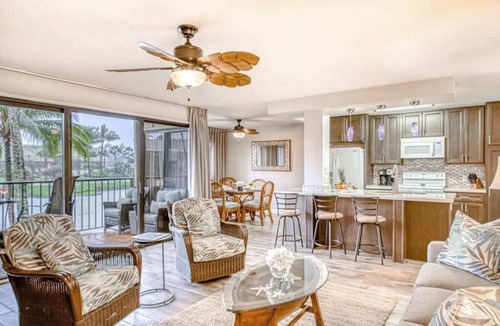 Hanamaulu Condo | Renovated Oceanfront Lihue Condo with AC, Lanai & Pool