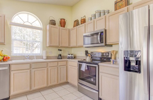 Windsor Palms House | RENOVATED!✦Unique & Roomy✦Private Fenced True South Salt Pool✦5 Miles to Disney