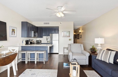 Downtown Wilmington Condo | Riverfront Condo in the Heart of Downtown