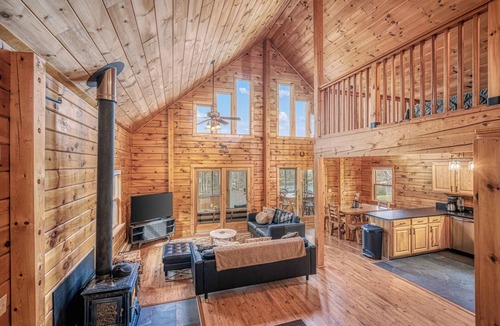 Twin Mountain Cabin | River’s Bend - Riverfront Bretton Woods Cabin