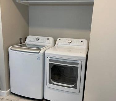 Bangor House | Riverside Getaway with HotTub 3br 2 bth