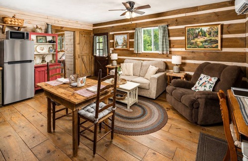 Purlear Cottage | Romantic Mountain Cottage Near Boone