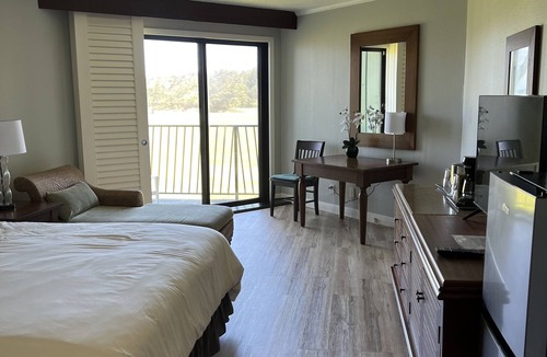 Hanamaulu Condo | Romantic Oceanfront Kauai Beach Resort, Jacuzzis, restaurants, 4 pools