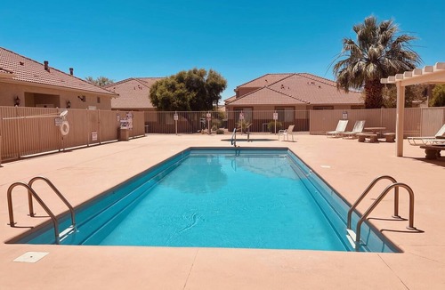 Mesquite Condo | Rosewood Retreat by Mesquite Vacation Rentals with Community Amenities, 2 Car Garage and $510 in free daily activities