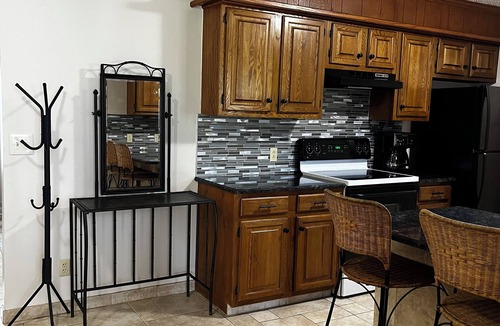 Wichita House | Rural setting on poultry farm with large home and outdoor space!