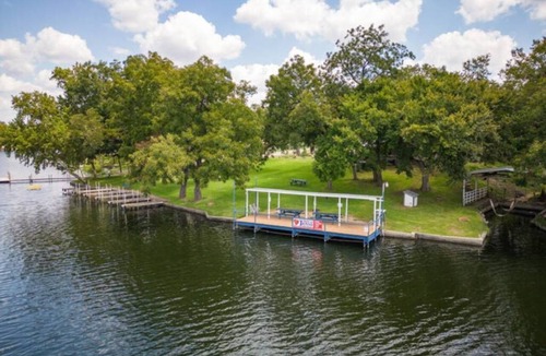 Burnet RV Rental | RV Site - Pull Through 43
