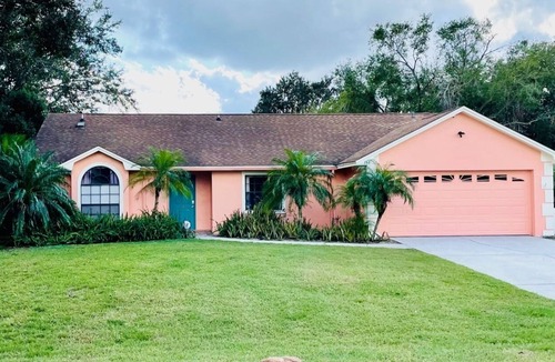 Loma Linda House | Salt Water Pool, Convenient to Disney, Universal, Golf, Restaurants, Shopping