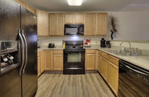 Pigeon Forge Condo | Sarah's Mountain Blessing w/Pools, Hot tub, & Arcade Game 2 King beds