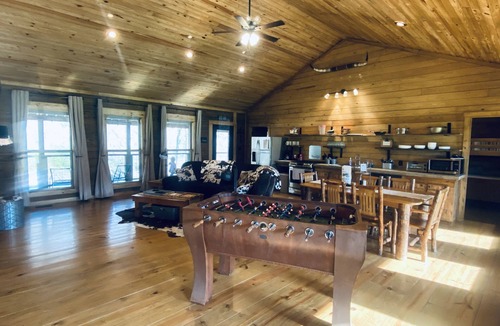 Combs Cabin | SASAFRASS luxury log Cabin, Creek,Lake Ride to the trails from the Cabin