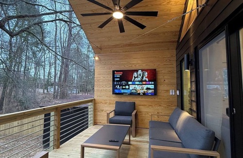 Carrboro House | Scandinavian Cabin in Carrboro