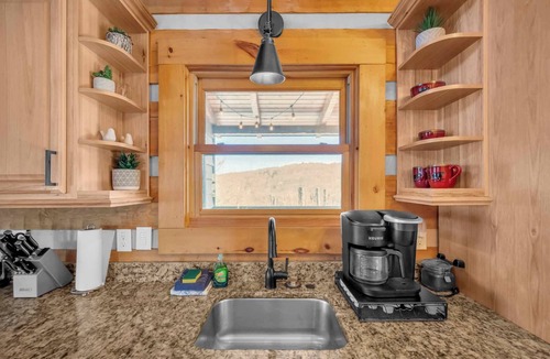 Charter Hills Ski Chalet | Scenic 4-BR Chalet with Hot Tub
