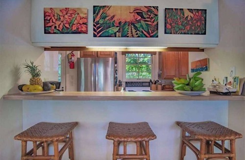 Maunaloa Condo | Secluded Molokai Corner Condo with Lanai, WiFi & Shared Pool