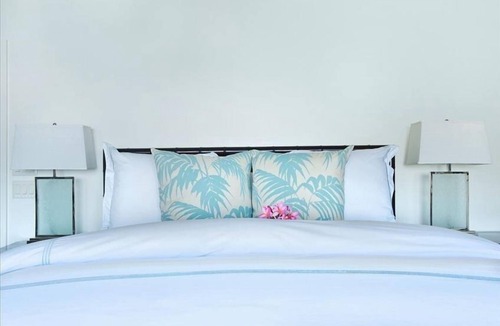 Kilauea House | Secret Beach Estate: Private beach access, pool, tennis, spa chefs kitchen, A/C