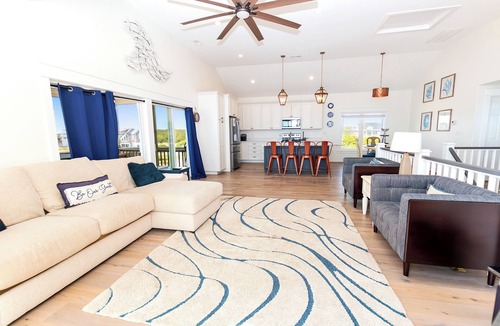 Carova Beach House | Semi-Oceanfront, Wild Horses, Hot Tub, Ocean Views! 4x2000, Sandfiddler Inn