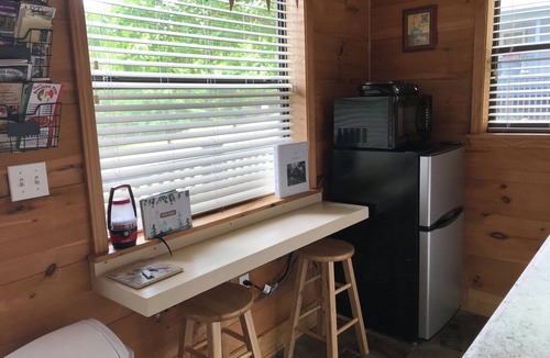 Unaka Cabin | Serene 1-bedroom cabin in quiet neighborhood in Nantahala National Forest