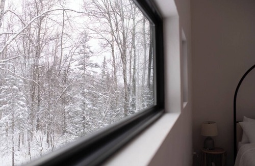 Fishhook Apartment | Serene studio at the base of Hatcher Pass, perfect for your getaway