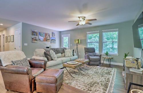 Leicester House | Smoky Mountains Leicester Home w/Deck!