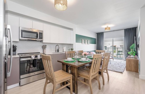 Hallandale Beach Apartment | Spacious 2BR/2BA with Parking, Washer/Dryer, Near Miami, Fort Lauderdale, Casino