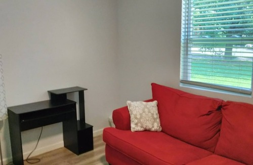 Lilburn House | Spacious 4-bedroom home with WiFi, AC/heat, and BBQ- grill in charming Lilburn.