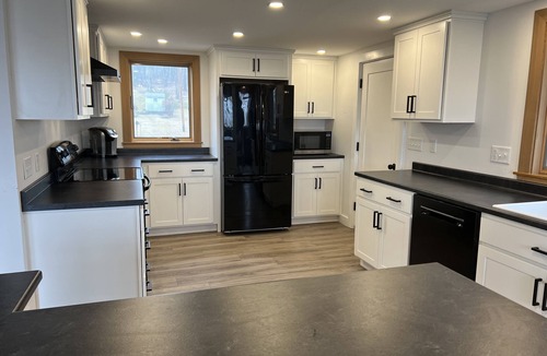 Cape Elizabeth House | Spacious 4BR Cape Elizabeth Home - Walk to Beach - 15 Min to Portland