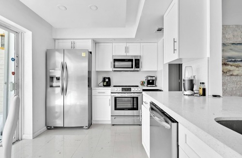 Coral Ridge Isles House | Spacious 5-bedroom house with AC and WiFi in tranquil Fort Lauderdale