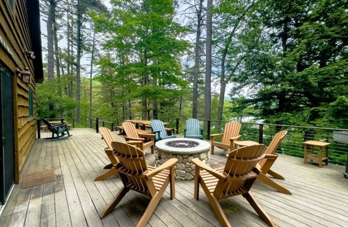 Caratunk House | Spacious 5-Bedroom House on Wyman Lake near The Forks, ME - Sleeps 14