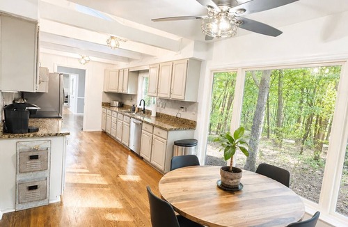 Big Canoe House | Spacious 5-bedroom Mountain Getaway in Big Canoe, North Georgia