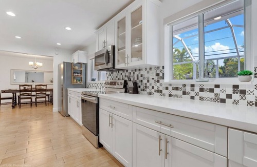 Fort Lauderdale House | Spacious & Bright Sunny Home, Mins from the Beach!