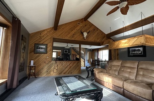 Delta Junction House | Spacious home on a private drive close to town. Warm cozy home away from home.