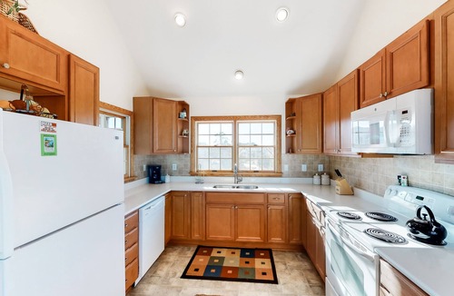 Pine Island House | Spacious oceanside home in a great location w/private pool, hot tub, & rec room