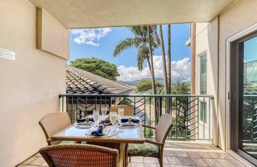 Wailua Condo | Splash at an Oceanfront Resort Condo with Water Slide & Spas