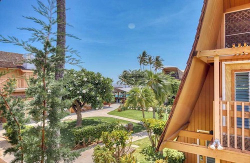 Kaunakakai Apartment | Stay Central on Molokai in a Studio with Pool & Kitchenette