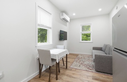 Lewiston Cottage | Steps from Bates College, Quiet & Beautiful Cottage with Heated Bathroom Floors!