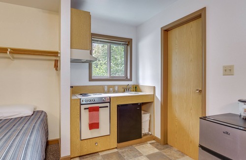 Cooper Landing Apartment | Steps to River! Mtn-View Unit in Cooper Landing