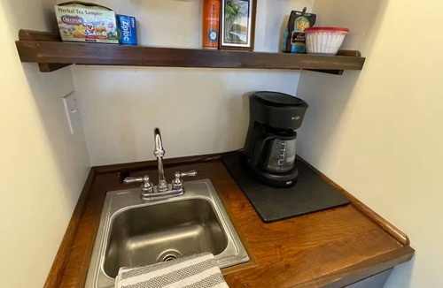 Kehena Apartment | Still Point Guest House