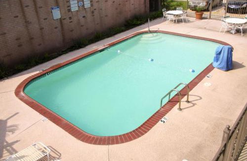 Luling Hotel | Studio 6-Luling, LA