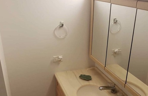 Diamond Head - Kapahulu - St. Louis House | Studio in the heart of Waikiki next to beach!!!