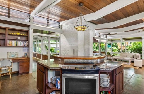 Lanikai House | Stunning Lanikai Home just steps to the Ocean-Authentic Hawaiian Tropical Charm