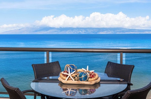 Kahana Condo | Stunning, Oceanfront Deluxe Penthouse with Island Views - Sands of Kahana 282
