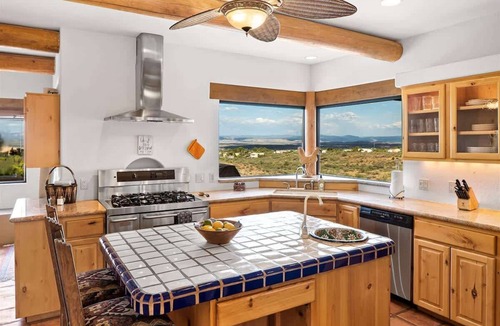 Cottonwood House | Stunning Views, Pool, Sauna, Steam Shower, Firepit!