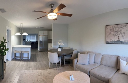 Boca Raton Cottage | Stunningly Remodeled 3-Bedroom Retreat in Prime East Boca Raton Location!