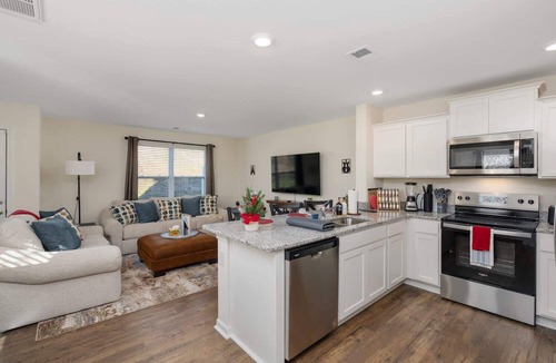 Bluff City House | Stylish 3BR Getaway across Bristol Speedway