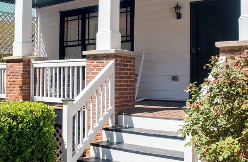 Belvedere Park House | Stylish Zen Retreat in Decatur Near Dining, BeltLine & Atlanta Hotspots