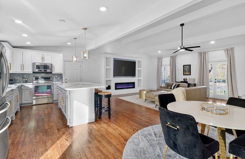 Briarcliff Heights House | Suburban Calm with Urban Convenience Lovely 5-bedroom house in Atlanta!