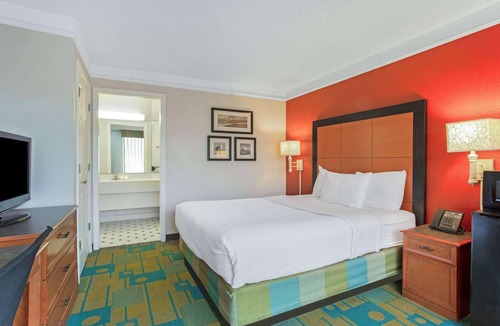 Slidell Hotel | Suburban Studios Slidell I-10